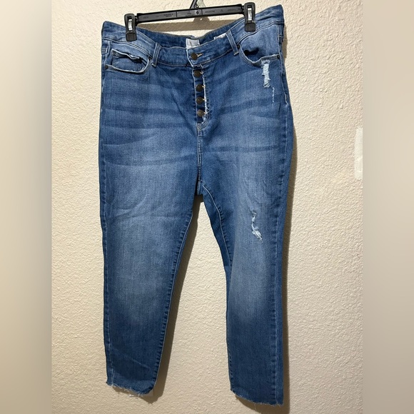 Jeans - Picture 1 of 3